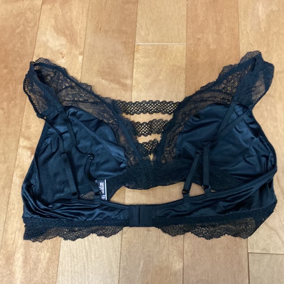 lace bra - Picture 2 of 2